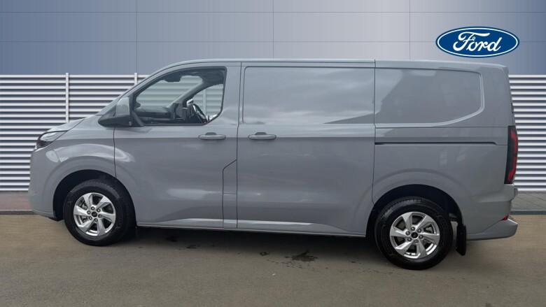 Ford Transit Custom E-320 L1 Rwd 100kW 65kWh H1 Van Limited Auto